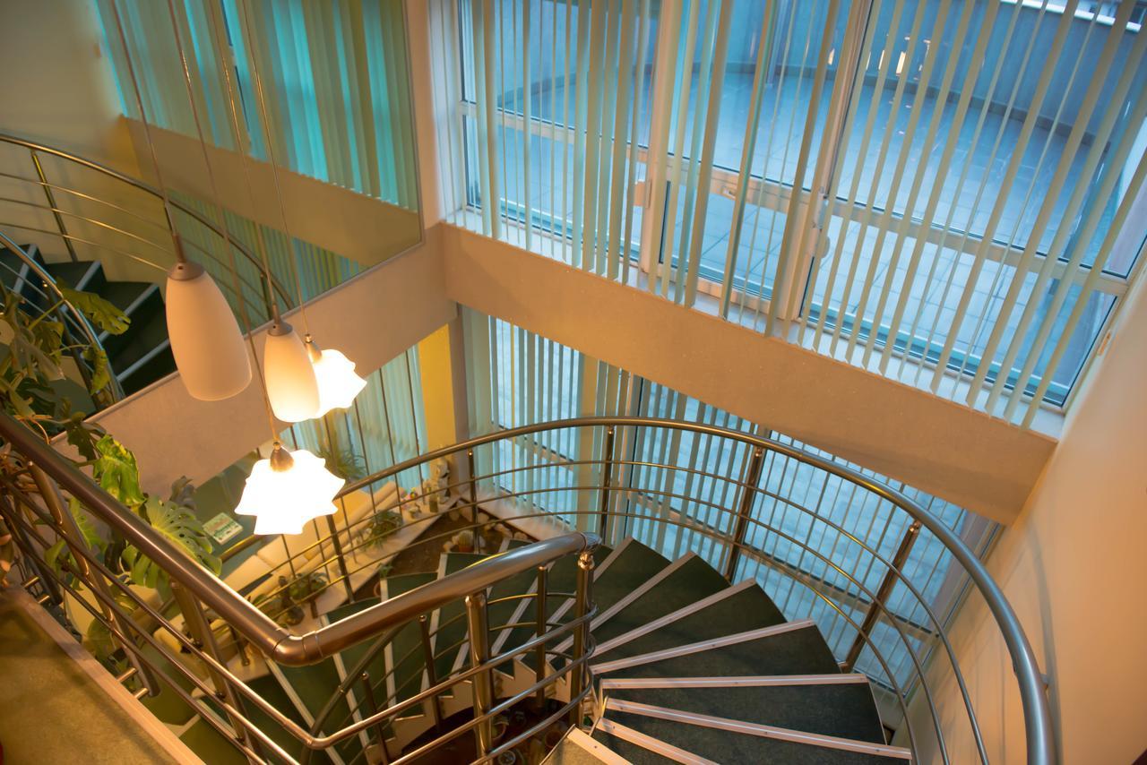 Hotel Kapri Γιάμπολ Εξωτερικό φωτογραφία